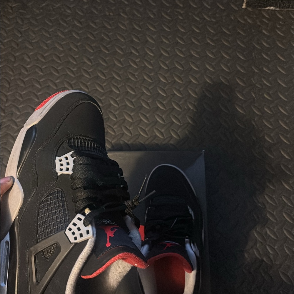 Nike Men's Black and Red Sneakers